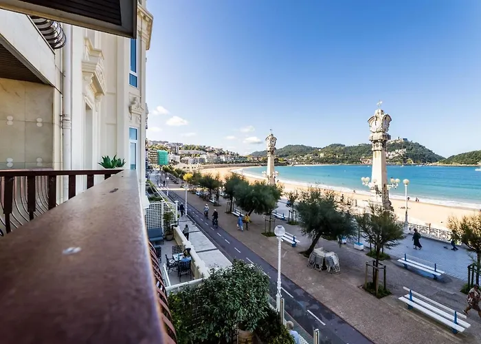 La Concha Beachview By Sweet דירה