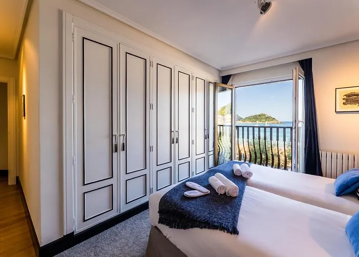 La Concha Beachview By Sweet