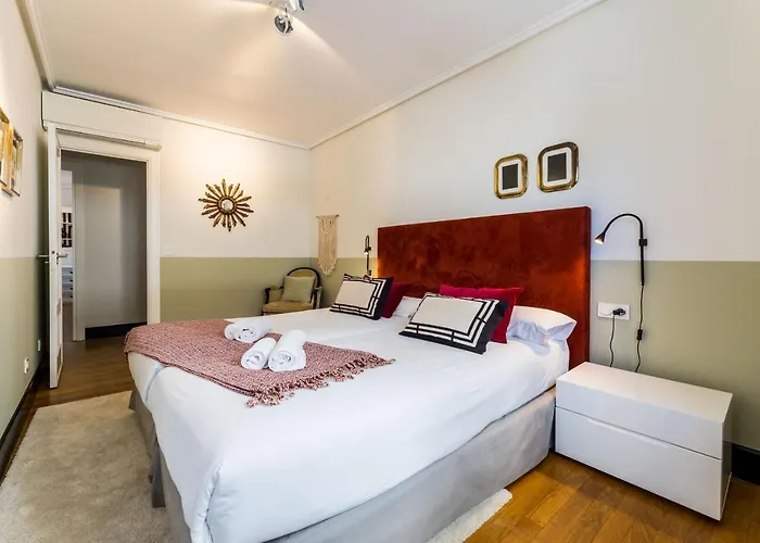 La Concha Beachview By Sweet Apartment *